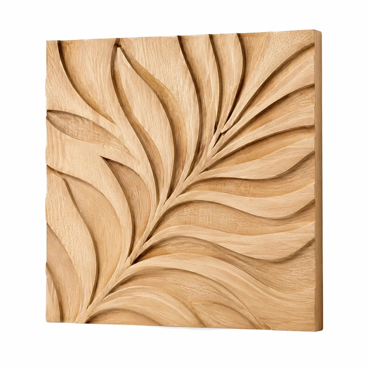 Wanddekoration 60 x 60 cm aus Holz in Natur mit geschnitztem Blattrelief für Innenräume